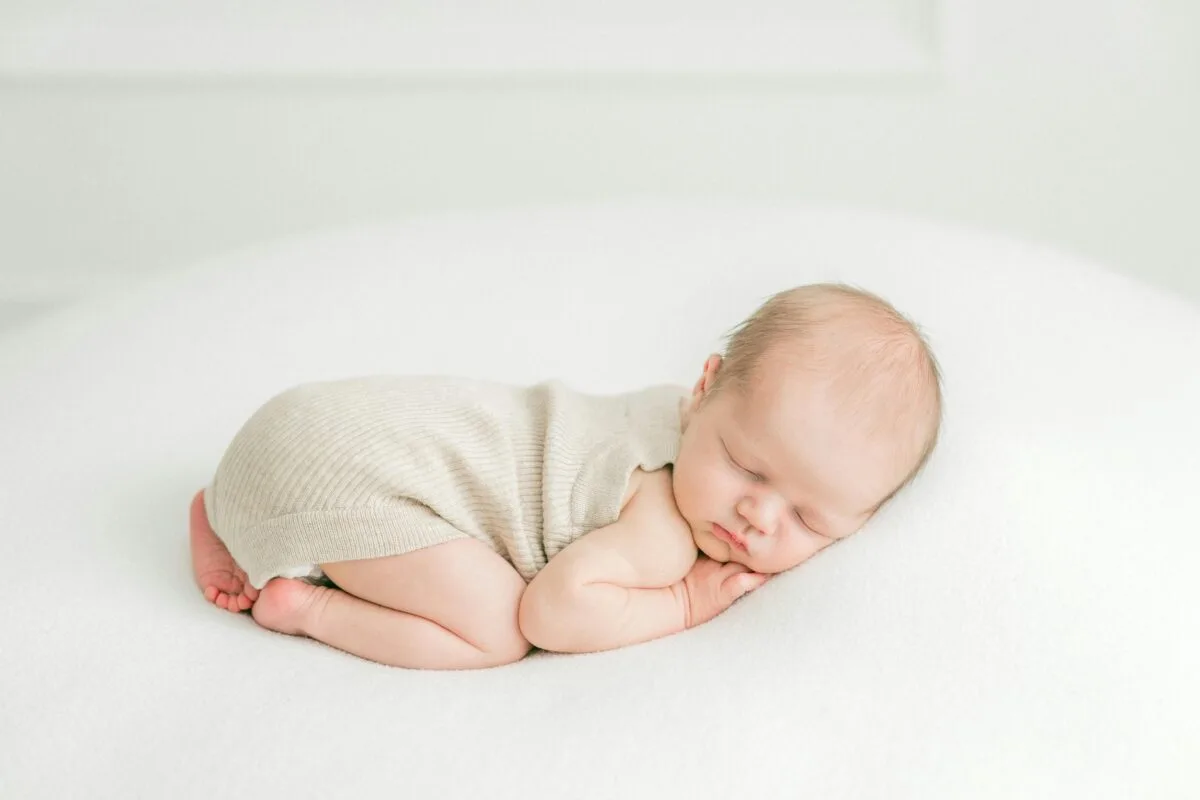 Guia Prático para o Sono do Bebê aos 3 Meses: Como Estabelecer Rotinas e Entender Padrões de Descanso