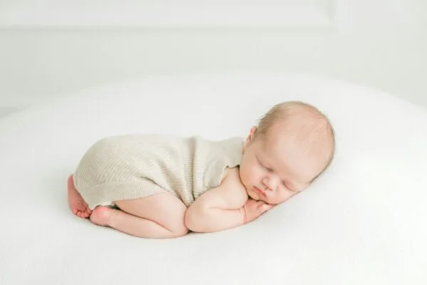 Guia Prático para o Sono do Bebê aos 3 Meses: Como Estabelecer Rotinas e Entender Padrões de Descanso